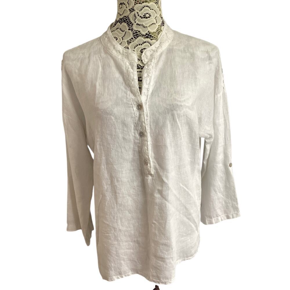 Viola Borghi button-down front, mandarin collar 3/4 length sleeves Medium white